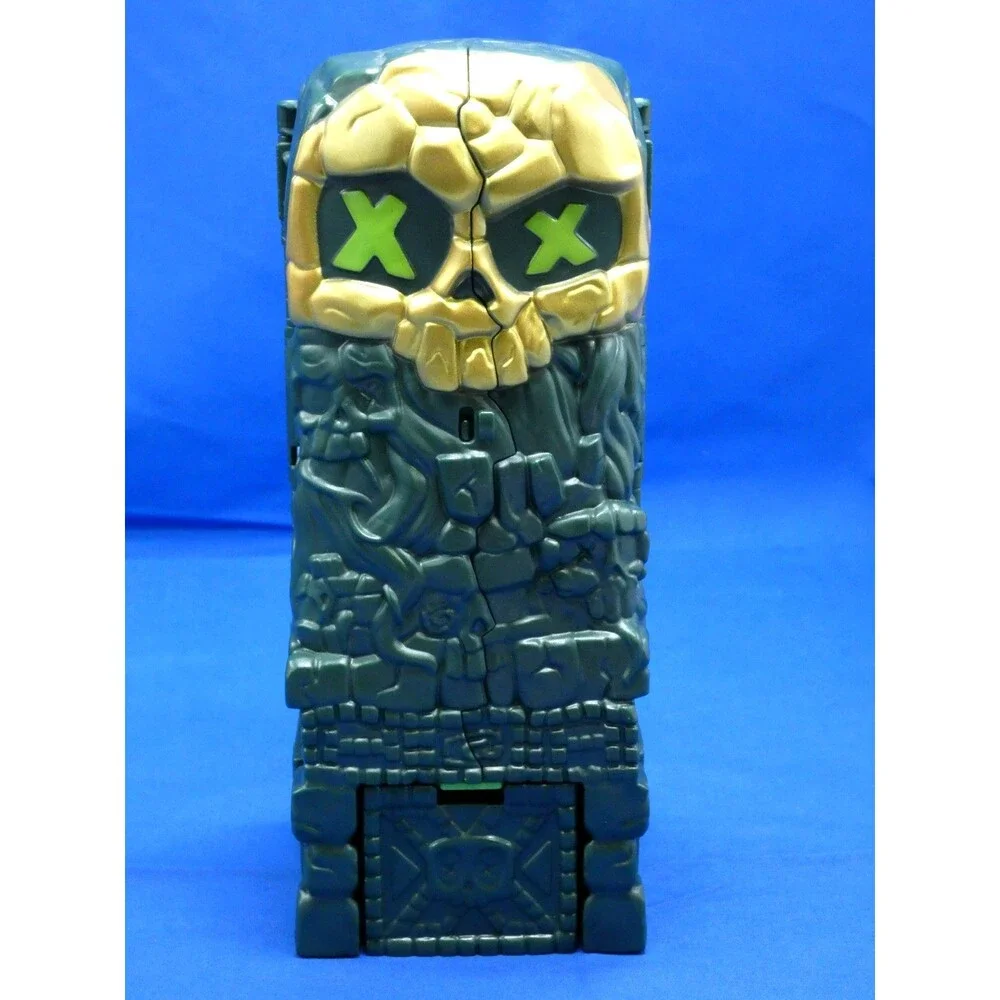 Treasure X Lost Lands Skull Island Swamp Tower Playset Toy with 2 Spiders Moose